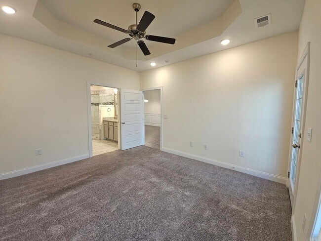 Building Photo - 949 Jackline Pl