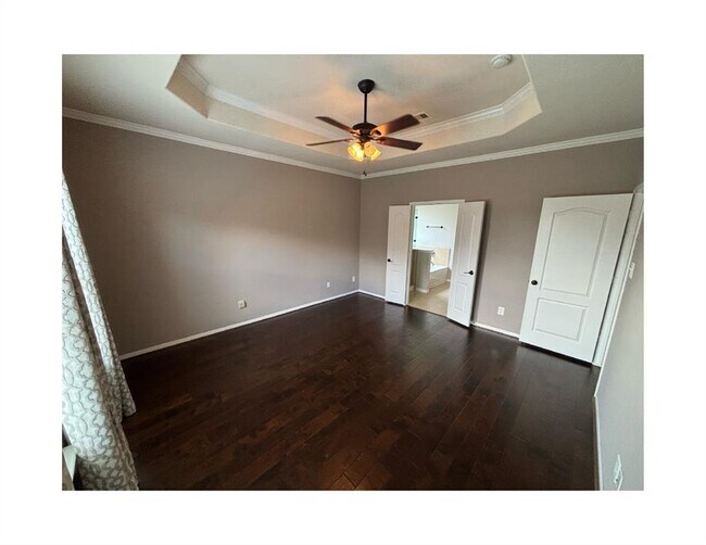 Building Photo - 15518 Huddleston Dr