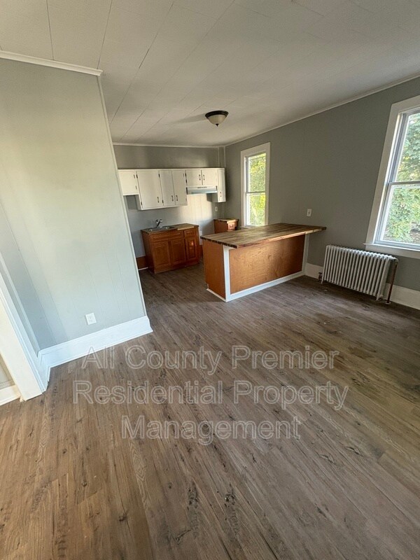 Primary Photo - 1101 Hamilton Ave