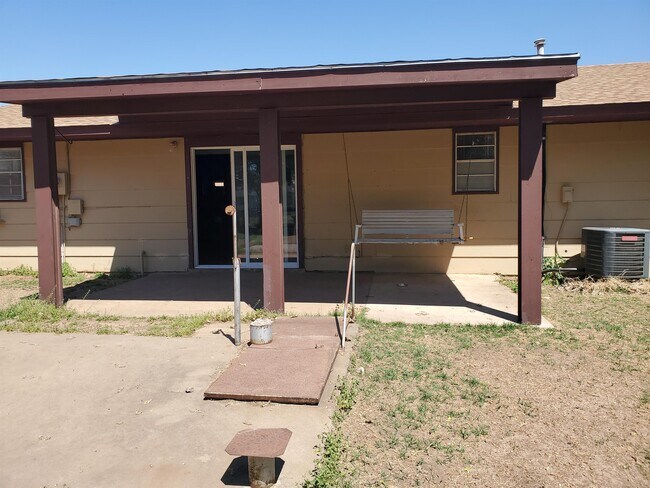 Building Photo - 709 Quapaw Dr