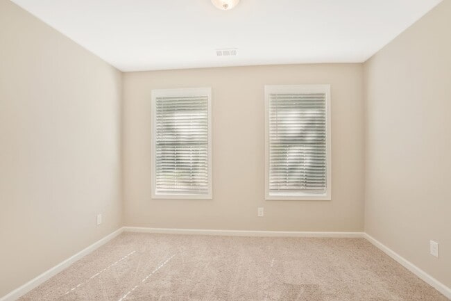 Building Photo - 6522 Battery Pt