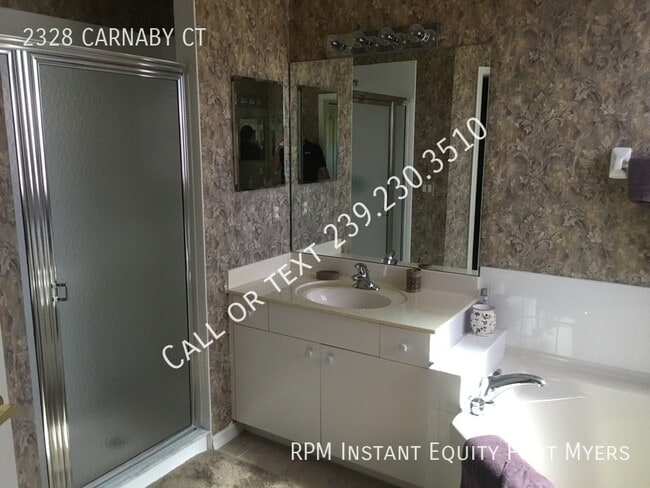 Building Photo - 2328 Carnaby Ct