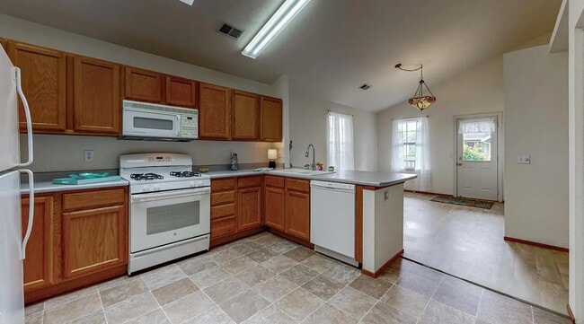 Building Photo - 2093 Tina Ct