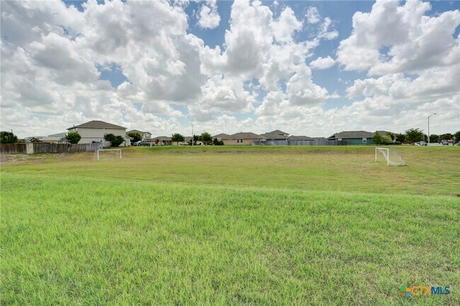 Building Photo - 775 Spectrum Dr