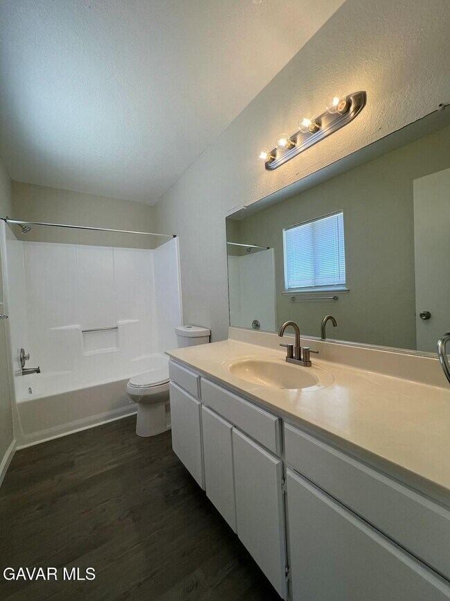 Building Photo - 11340 E Avenue R