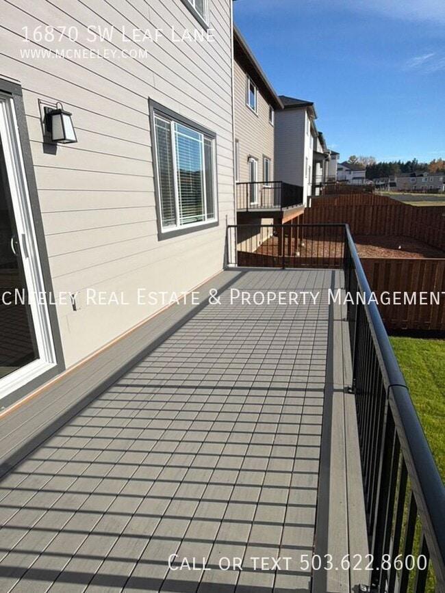 Building Photo - 16870 SW Leaf Ln