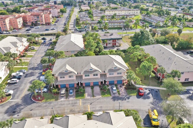 Building Photo - 3356 NW 29th Ct