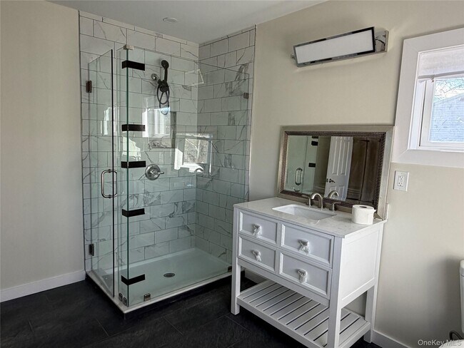 Building Photo - 14 Brookside Rd