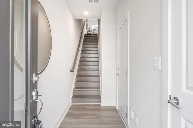 Building Photo - 12742 Verdant Wy