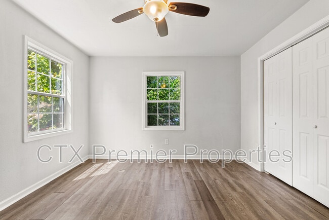 Building Photo - 1109 S 41st St