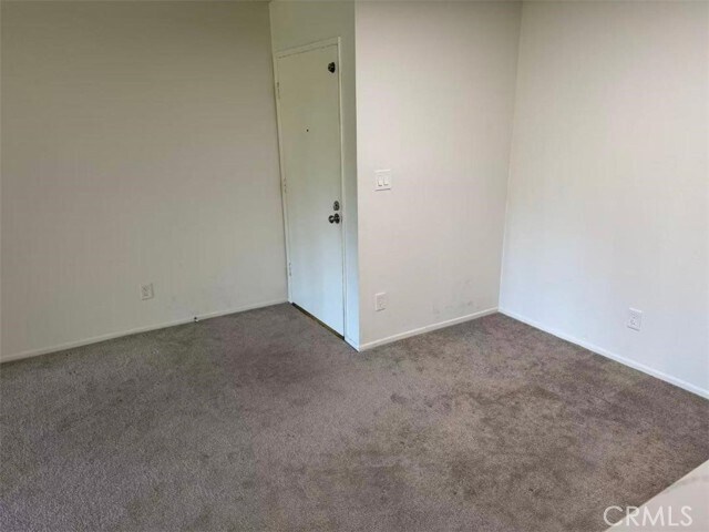 Building Photo - 4900 Overland Ave