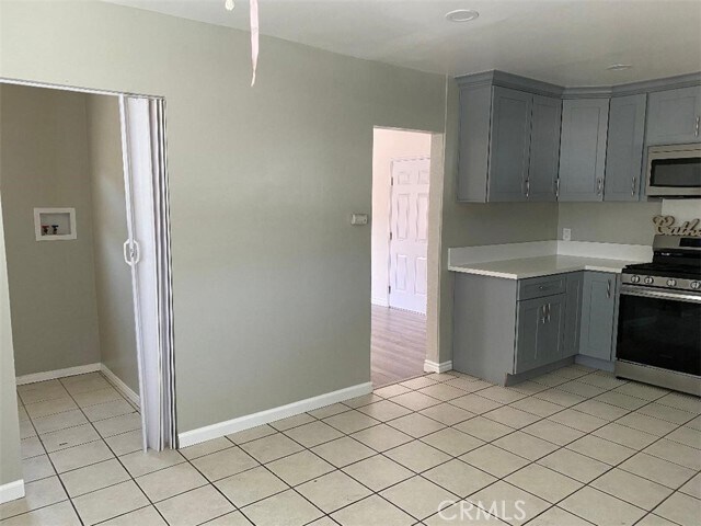 Building Photo - 1705 S Cabana Ave