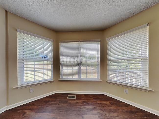 Building Photo - 295 Hialeah Court