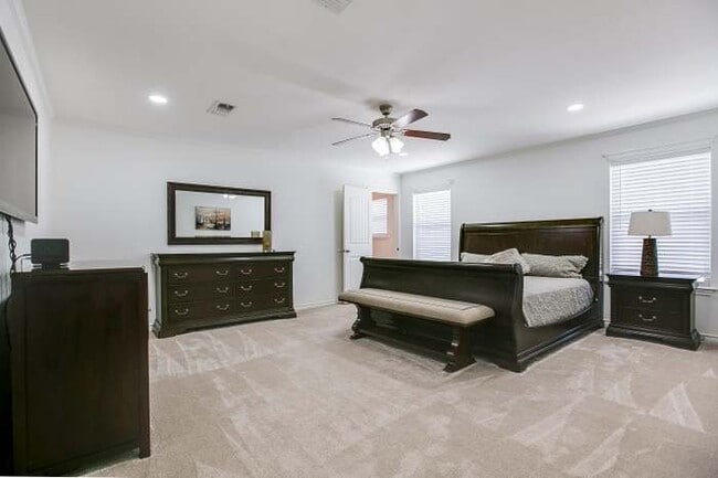 Building Photo - 4720 Pinon Ridge Dr