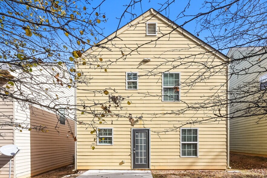 Building Photo - 1012 Weatherwood Pl NE