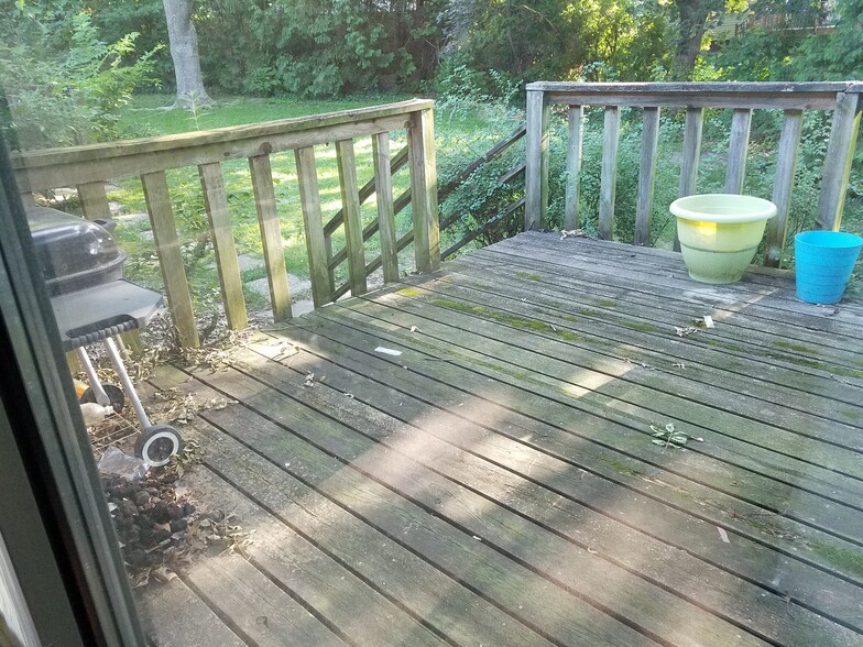 patio - 1248 Dolen Pl