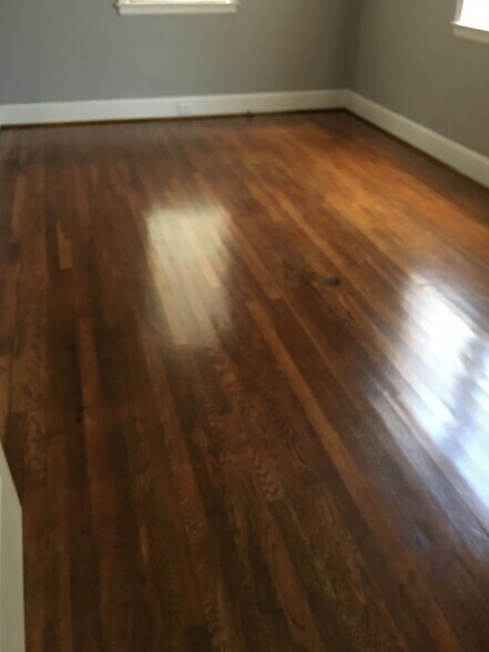 Recently polished wood floors throw out apart - 2603 Kiawah Ave