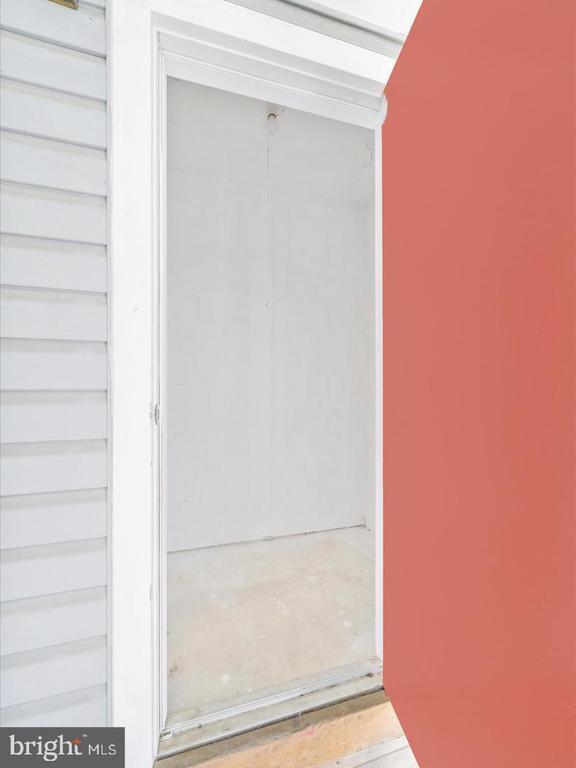 Building Photo - 9907 Boysenberry Way