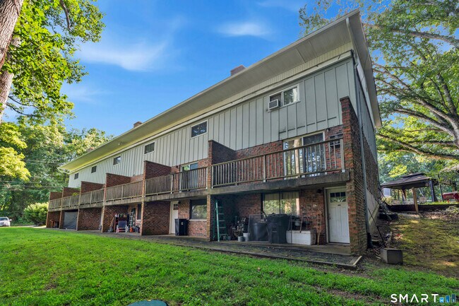 Building Photo - 19 Denlar Dr