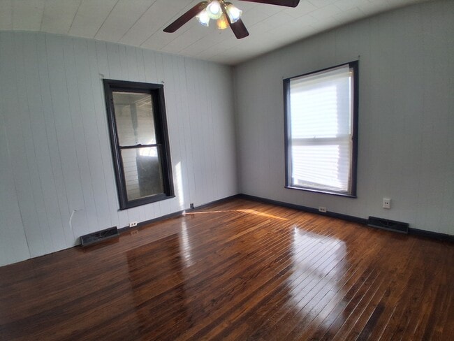 Building Photo - 35 Griffin-S