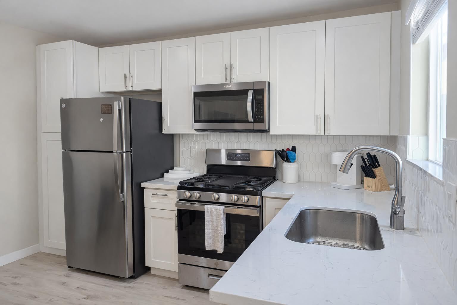 Building Photo - 350 Rockaway Ave