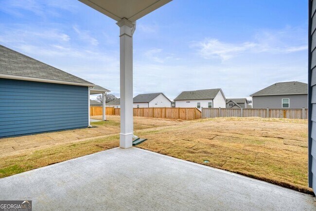 Building Photo - 529 Summerfield Ln NW