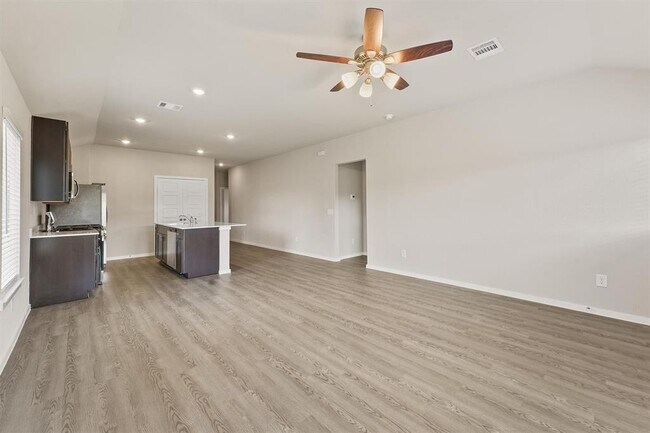 Building Photo - 10423 Cloud Nine Ct