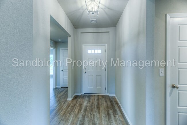 Building Photo - FOR LEASE | Bixby West | Available Now!