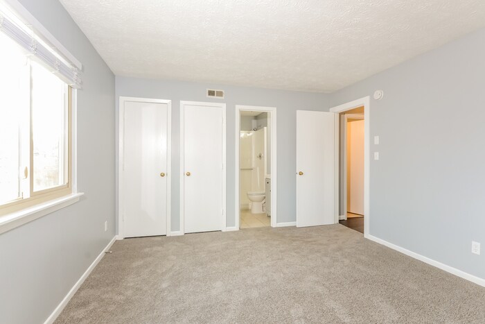 Building Photo - 1233 Plymouth Rock Way