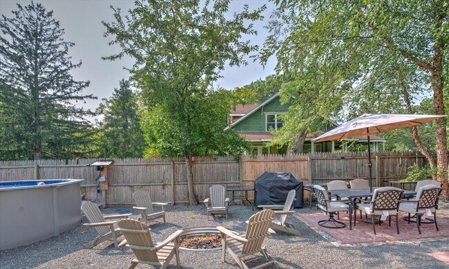 Building Photo - 3BR Jackson Home Available Now