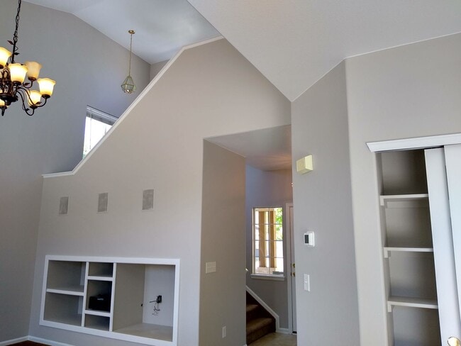 Building Photo - Gorgeous 2 Story 3 Bedroom 2.5 Baths in Dacono For Rent