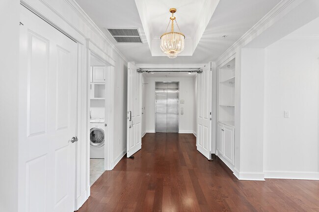 Building Photo - 400 Kelly Plantation Dr