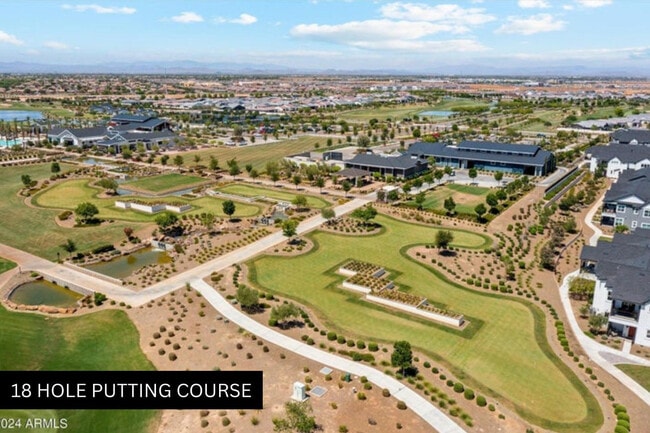 Building Photo - 12091 N San Clemente St