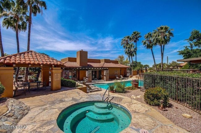 Building Photo - 6651 N Campbell Ave