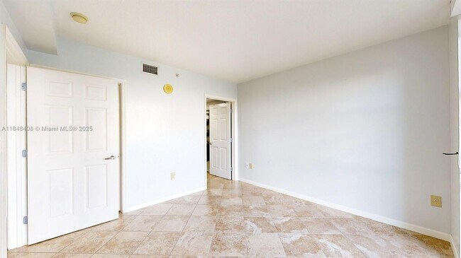 Building Photo - 900 SW 8th St
