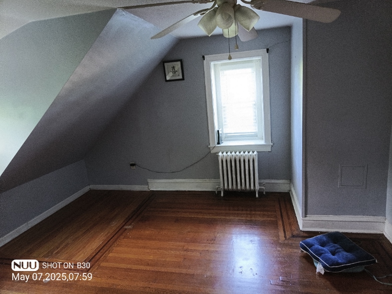 Building Photo - 2216 Georges Ln