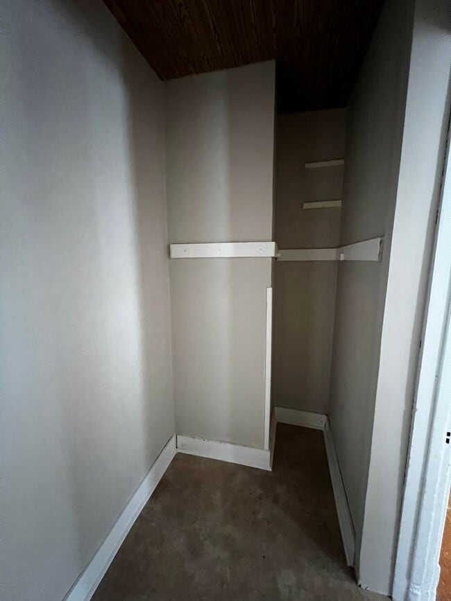 Building Photo - 914 23rd St