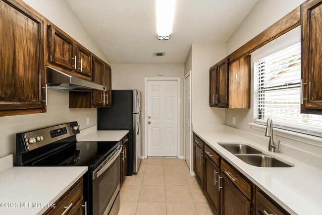 Building Photo - 1836 Shannon Lake Dr