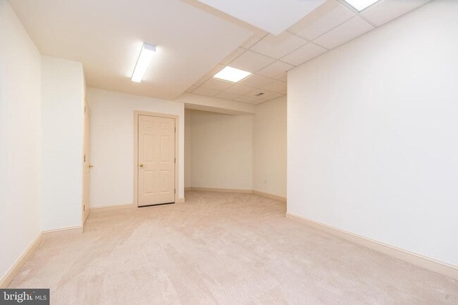 Building Photo - 5812 Hickory Hollow Ln