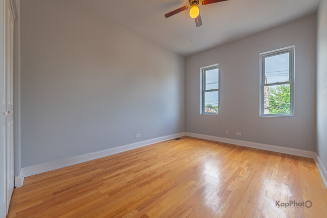 Building Photo - 3607 W 53rd St