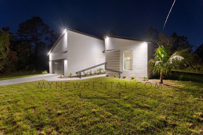 Building Photo - 3093 Spice Ln