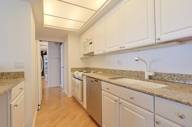 Building Photo - 155 N Harbor Dr