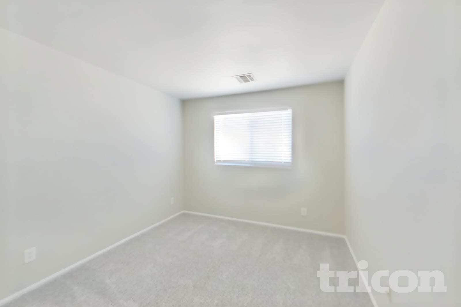 Building Photo - 4151 E Aragonite Ln
