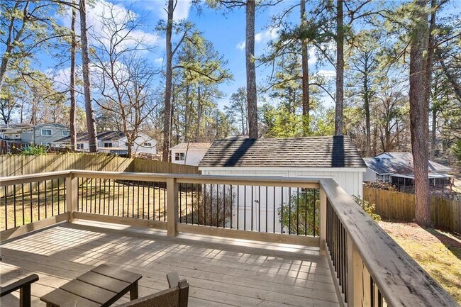 Building Photo - 2026 Harwinor Rd SE