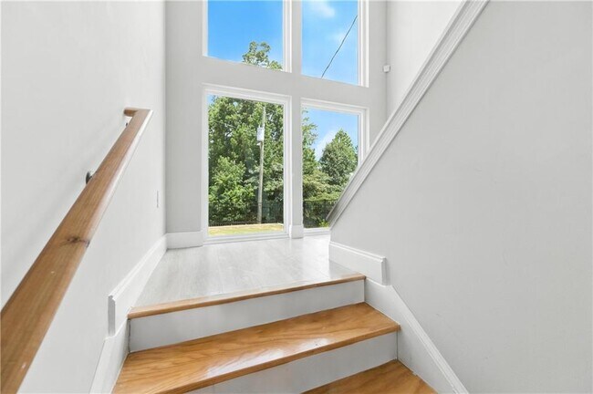 Building Photo - 1470 Norris Pl NW