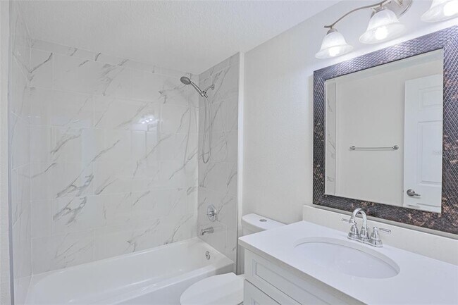 Building Photo - 350 N Phelps Ave