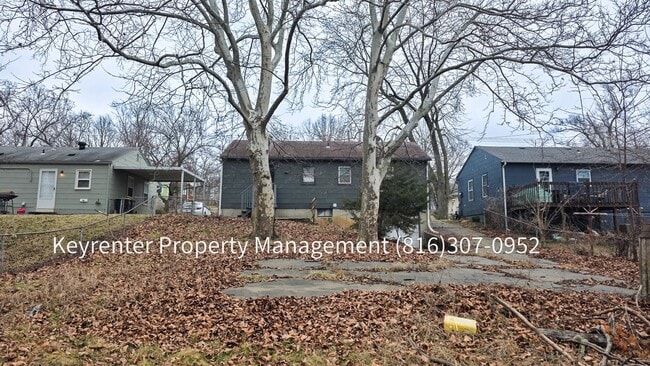 Building Photo - 3 Bed 1 Bath ready to rent!