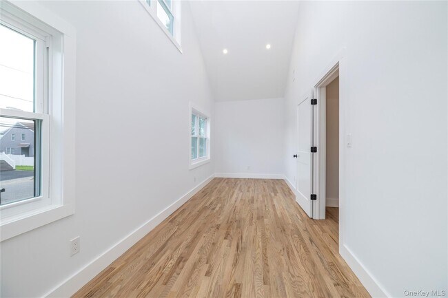 Building Photo - 62 Central Ave