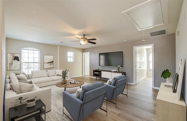 Building Photo - 7631 Willow School Dr
