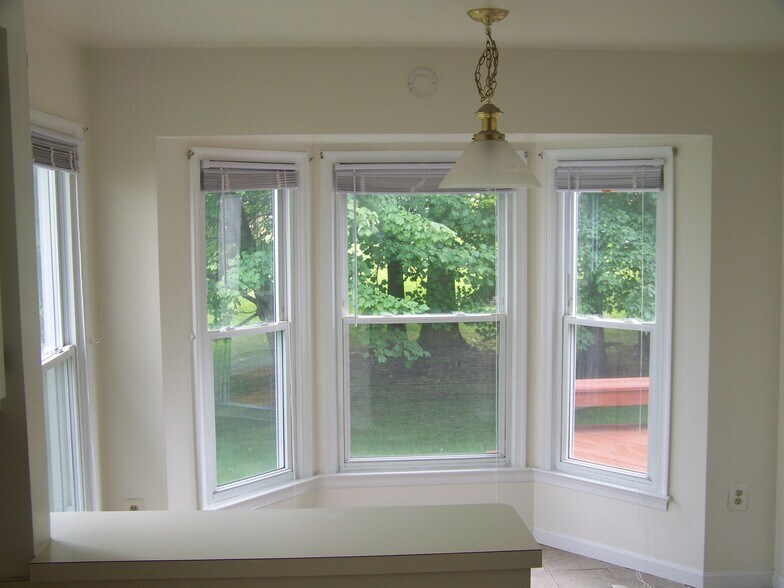 Building Photo - 14208 Greenview Dr